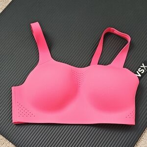 Victoria's Secret Featherweight Max Sports Bra